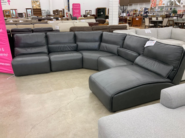 Synergy Home Sectional Motion